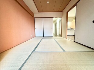 冨士栄町マンションの物件内観写真